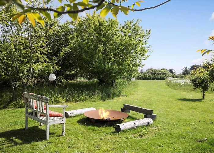 Semesterbostad 6798-allinge-aeblebakken-9